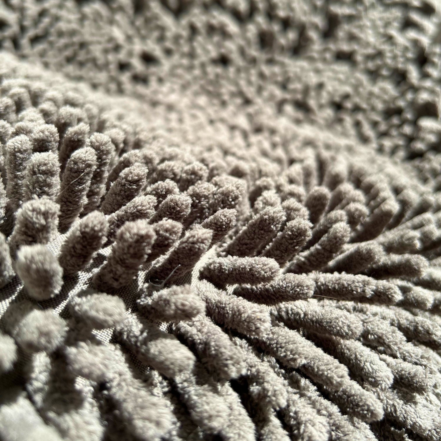 LE TAPIS ANTI BOUE POUR CHIEN - TEIKI™